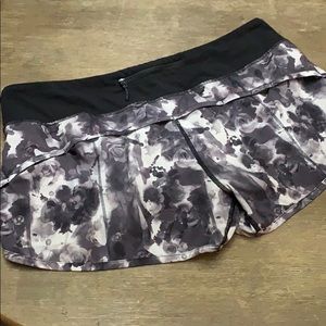 Lululemon Shorts Size 10